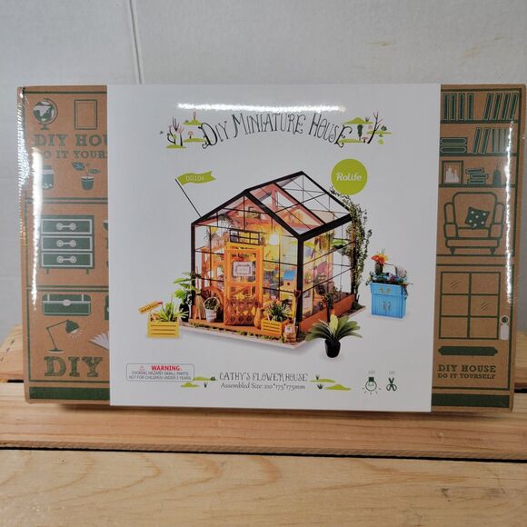 DIY Miniature House: Cathy's Flower House - SEALED - Picture 1 of 10